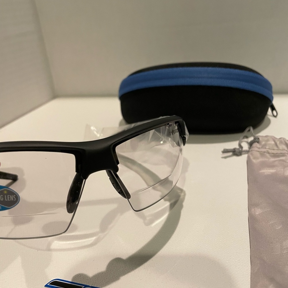 NWT Tifosi Crit Blackout Fototec Readers +1.50, Sunglasses - Picture 5 of 10